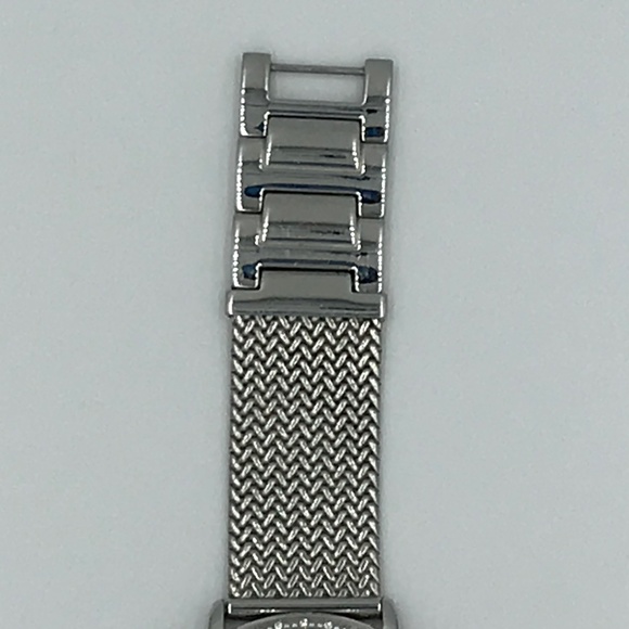 Guess Women’s Silver Tone Watch With Rhinestones - Picture 4 of 9